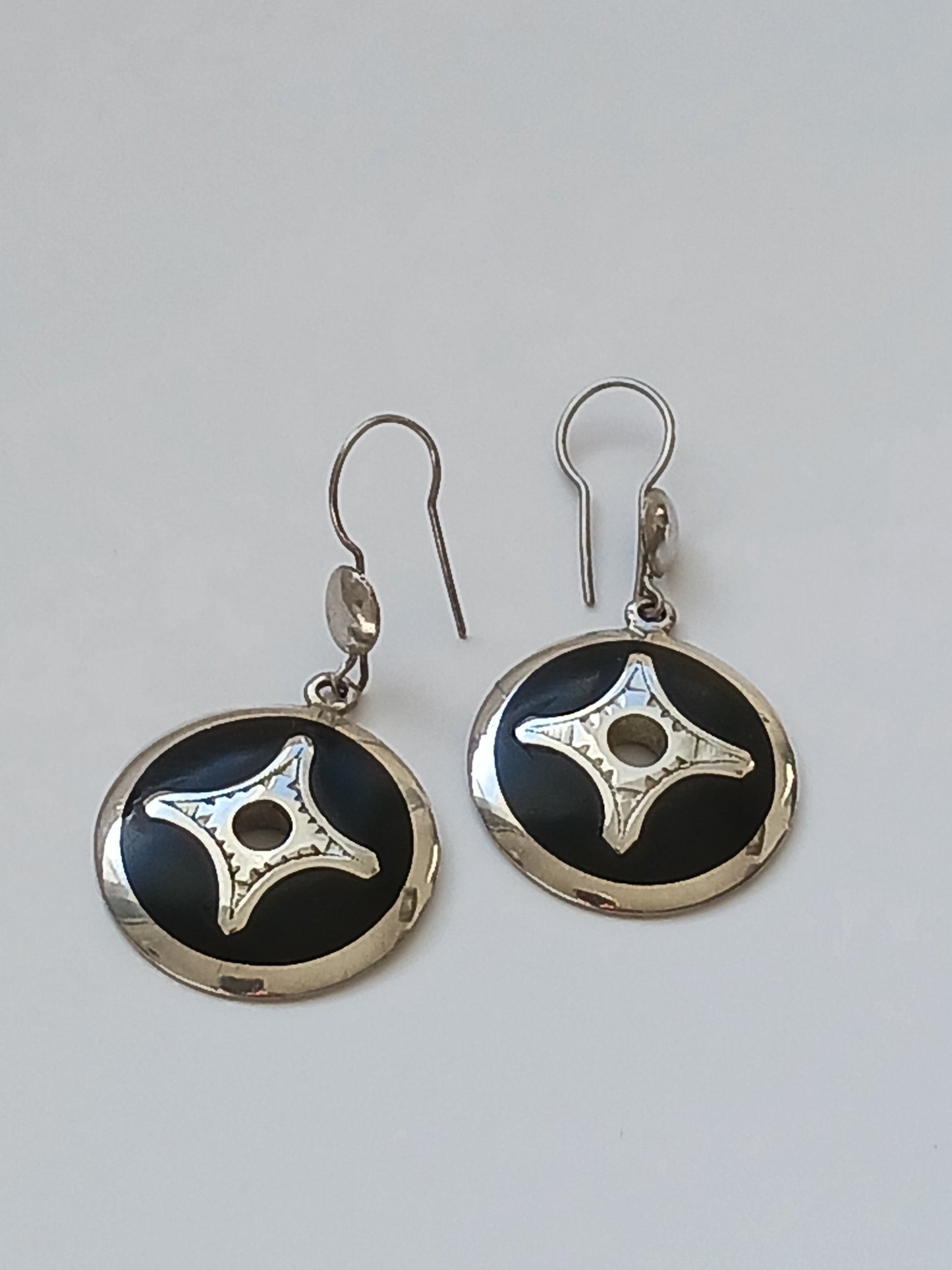 Boucles d'oreilles d'inspiration touarègue