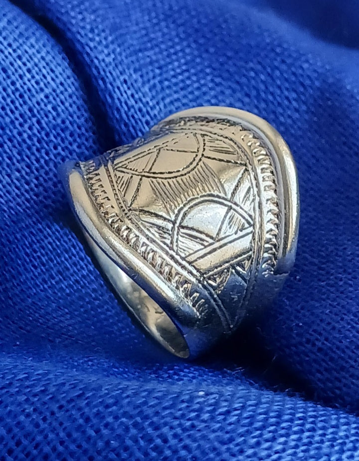 Bague touareg en argent massif