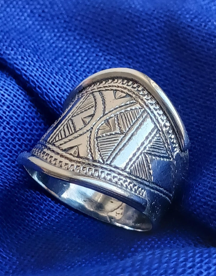 Bague touareg en argent massif