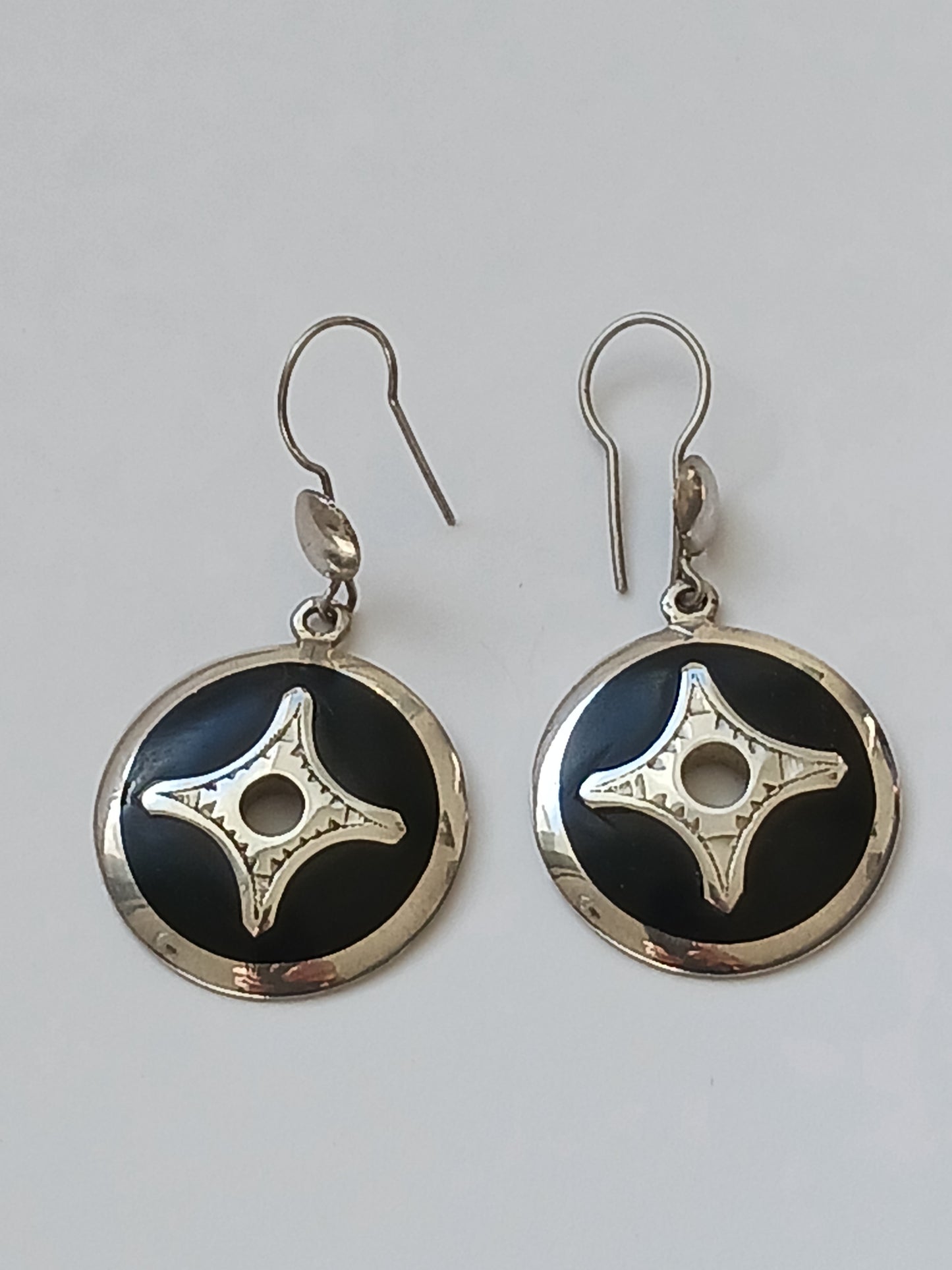 Boucles d'oreilles d'inspiration touarègue