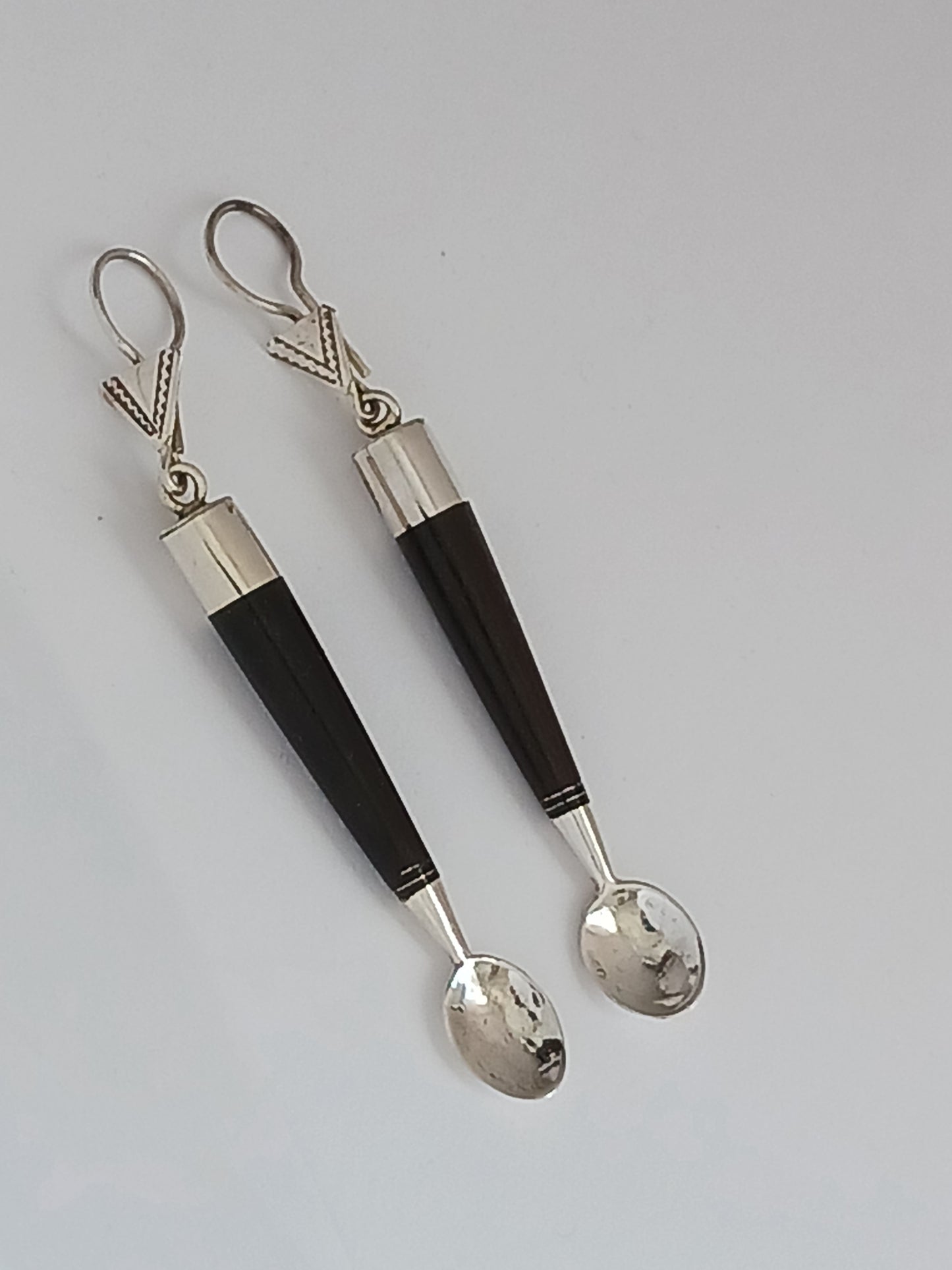 Boucles d'oreilles d'inspiration touarègue, Louche touareg