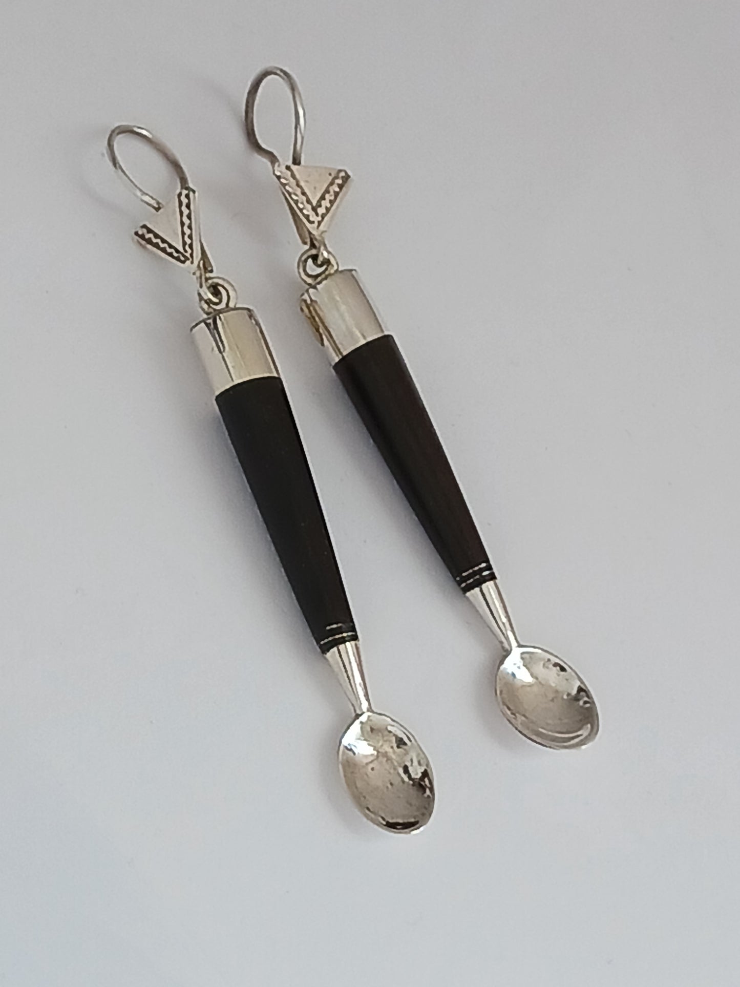 Boucles d'oreilles d'inspiration touarègue, Louche touareg
