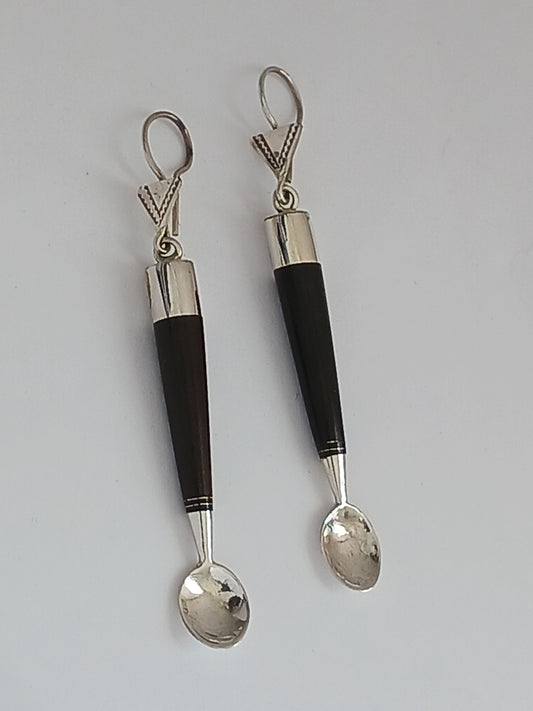 Boucles d'oreilles d'inspiration touarègue, Louche touareg