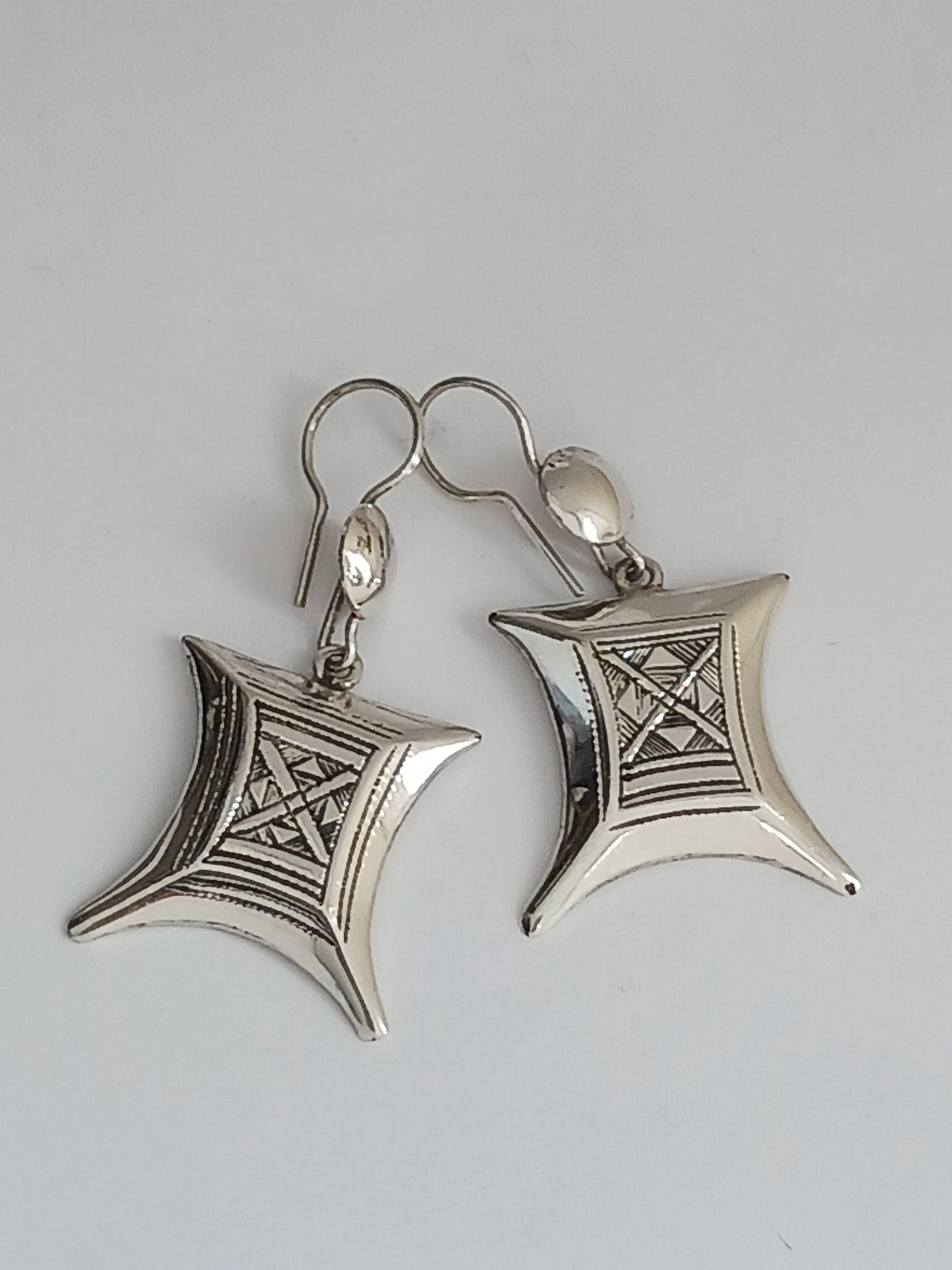 Boucles d'oreilles d'inspiration touarègue