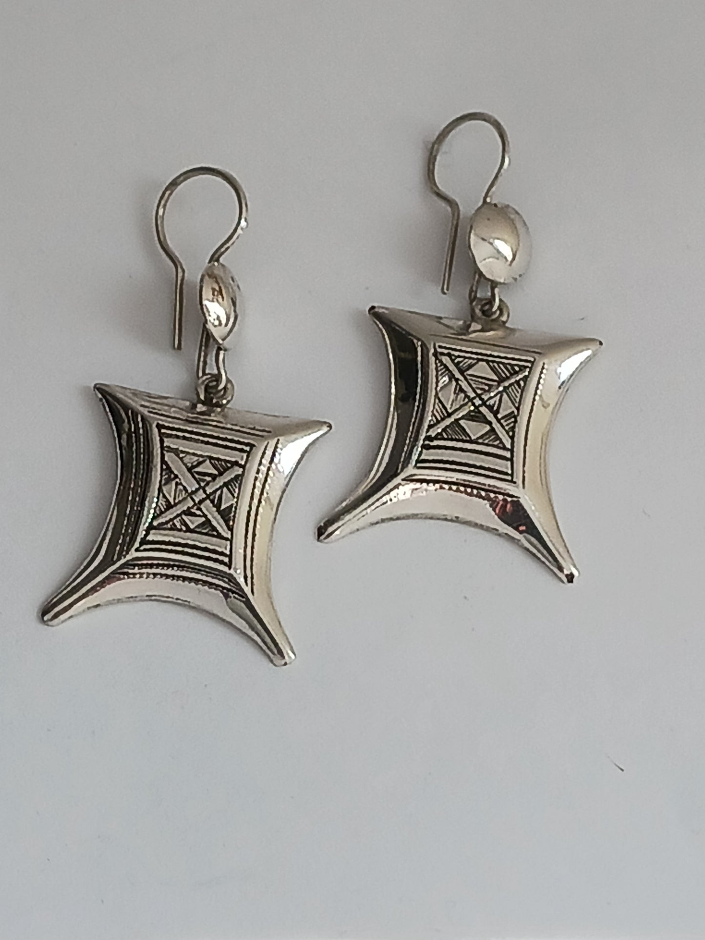 Boucles d'oreilles d'inspiration touarègue