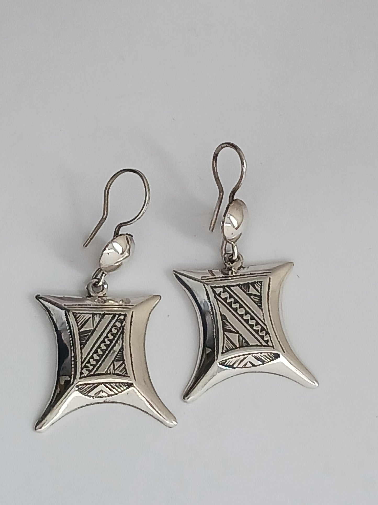 Boucles d'oreilles d'inspiration touarègue