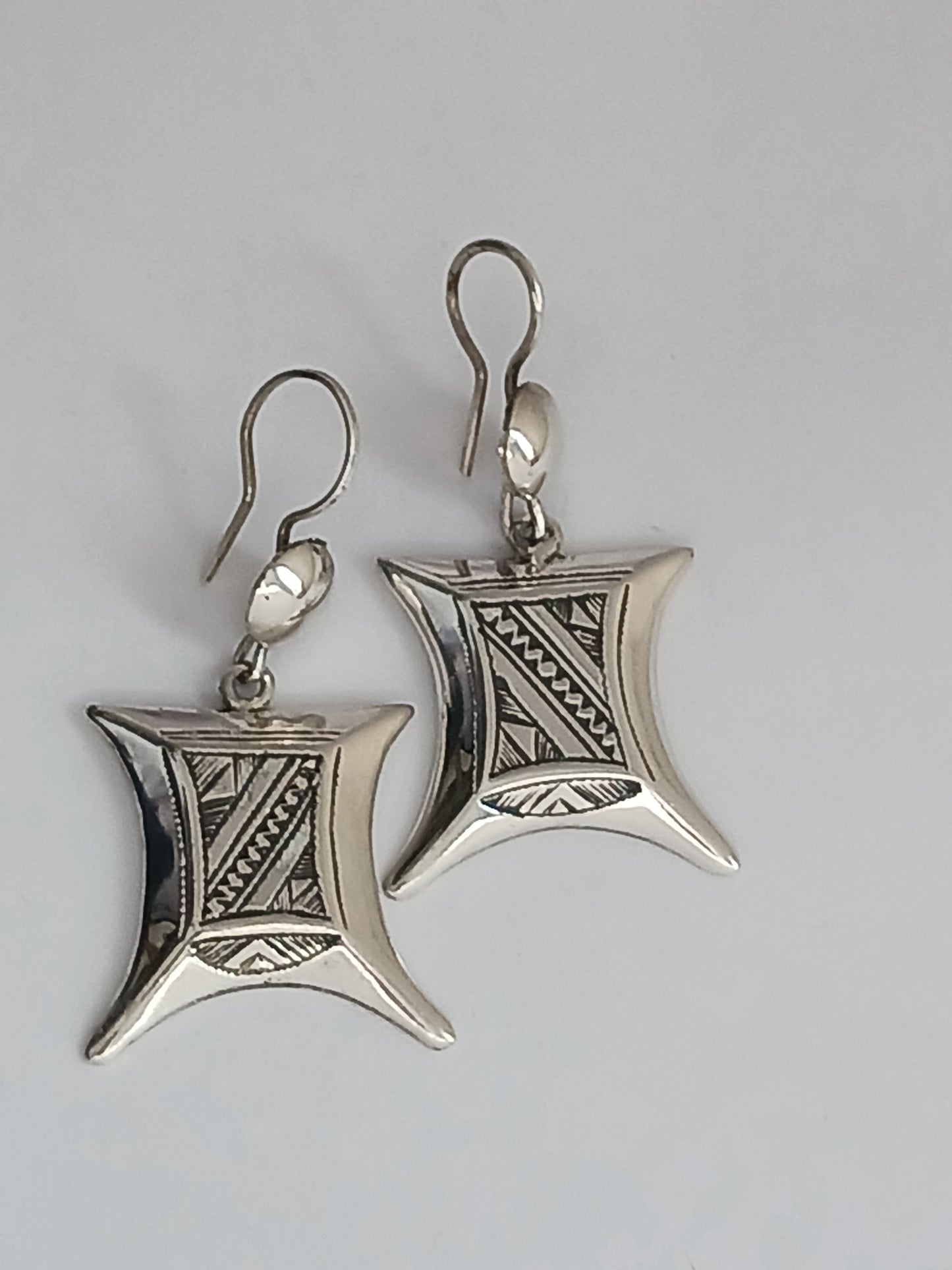 Boucles d'oreilles d'inspiration touarègue