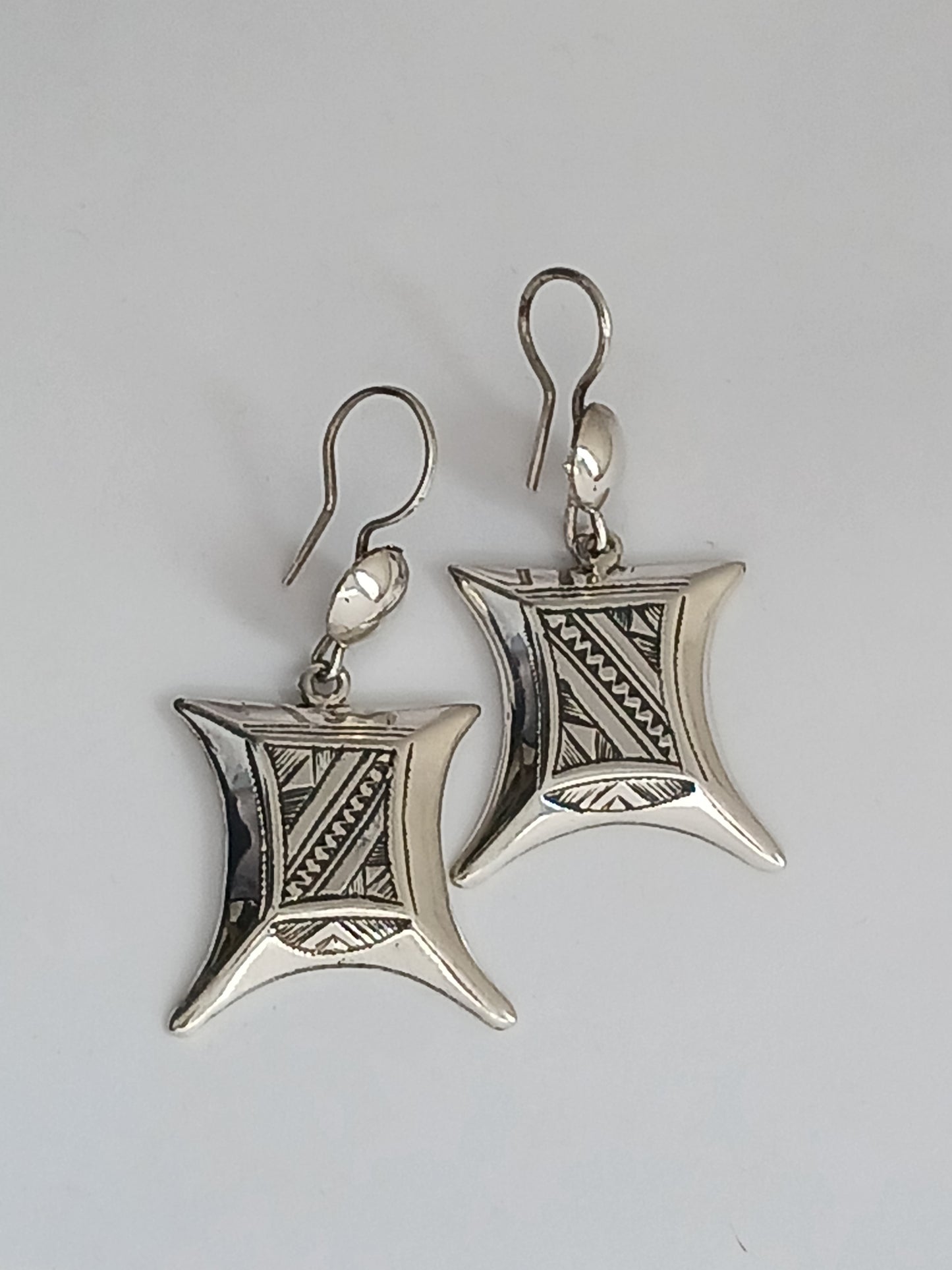 Boucles d'oreilles d'inspiration touarègue