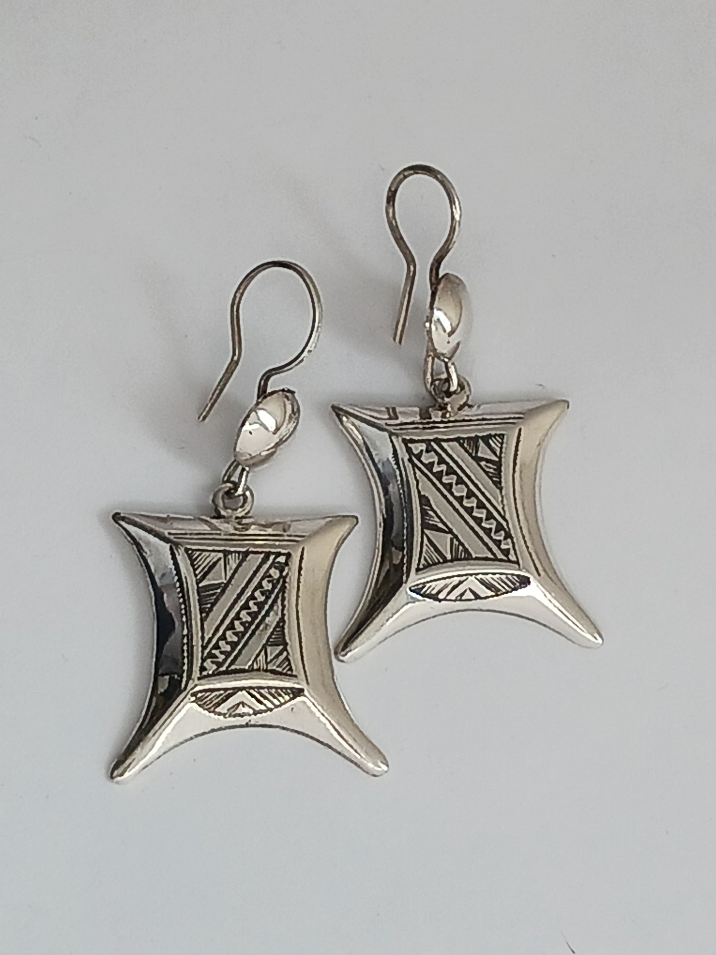 Boucles d'oreilles d'inspiration touarègue