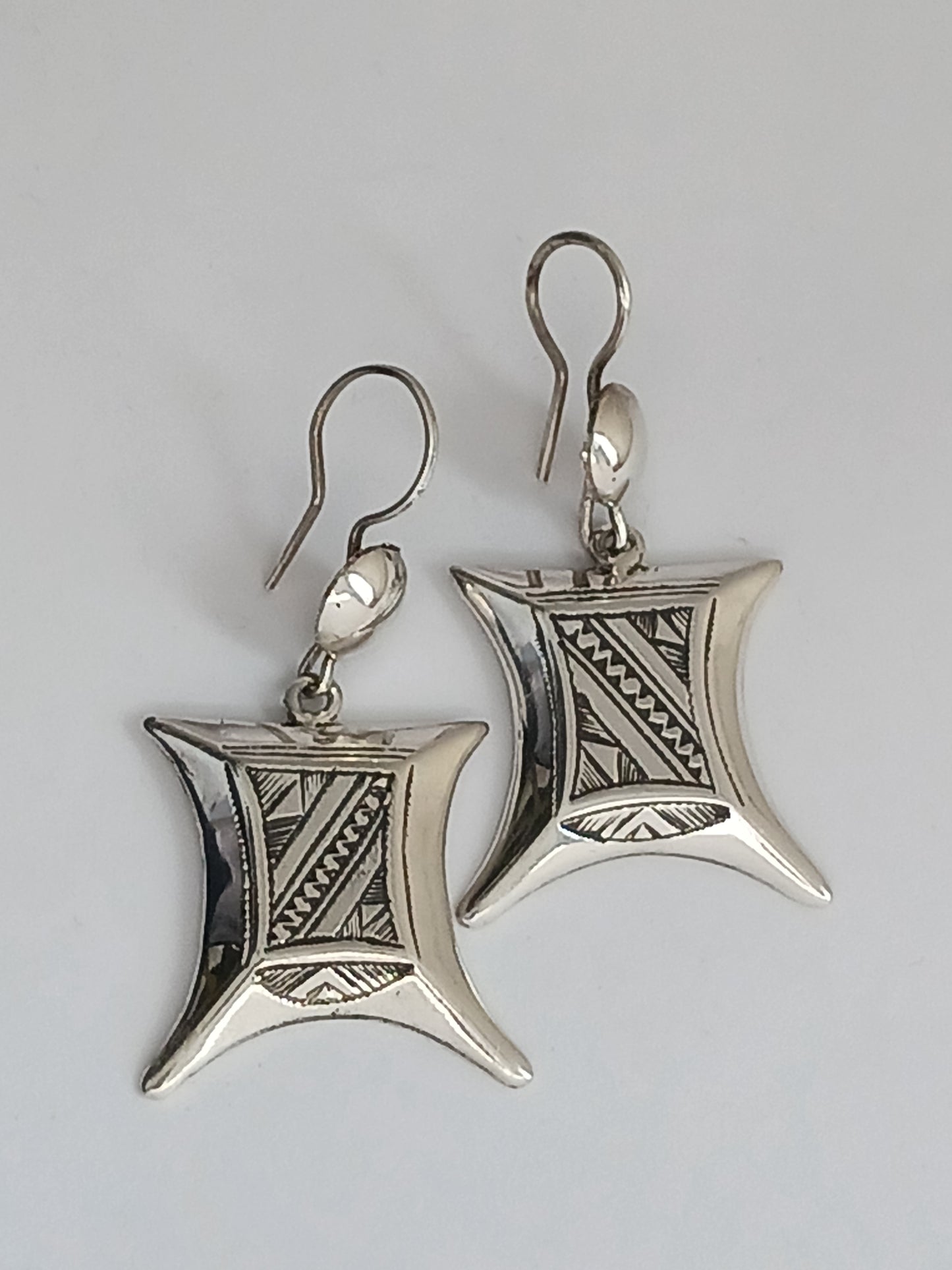 Boucles d'oreilles d'inspiration touarègue