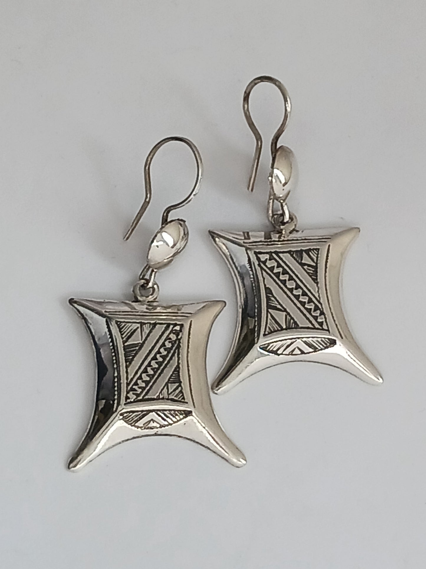 Boucles d'oreilles d'inspiration touarègue