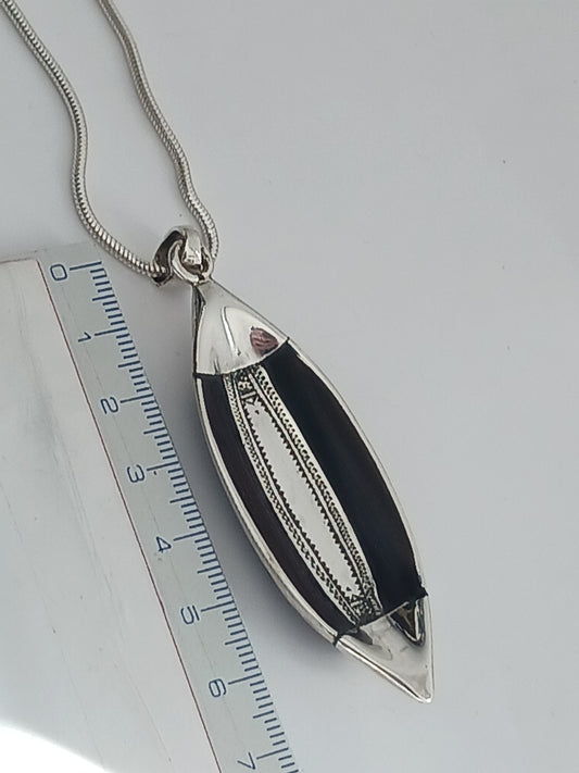 Pendentif argent massif et bous d'ébène