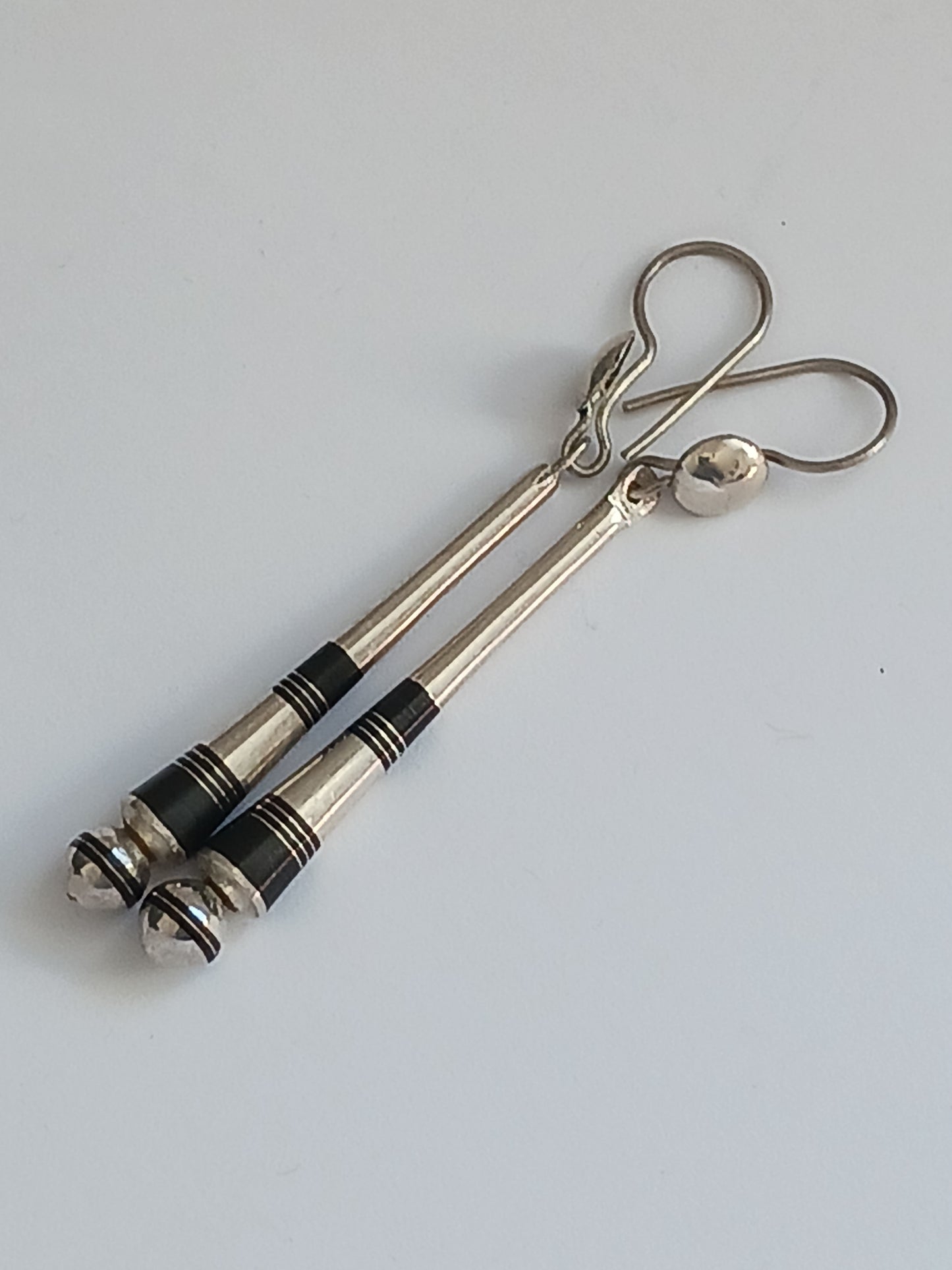 Boucles d'oreilles touareg en argent massif et bois d'ébène