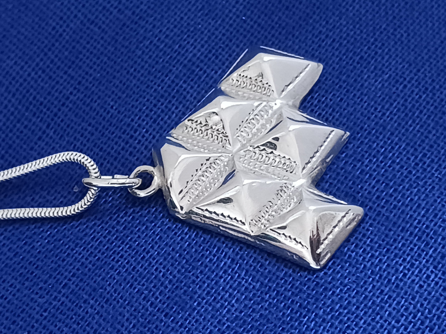 Pendentif d'inspiration touarègue