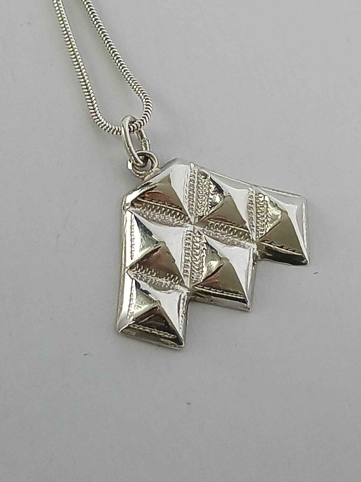 Pendentif d'inspiration touarègue
