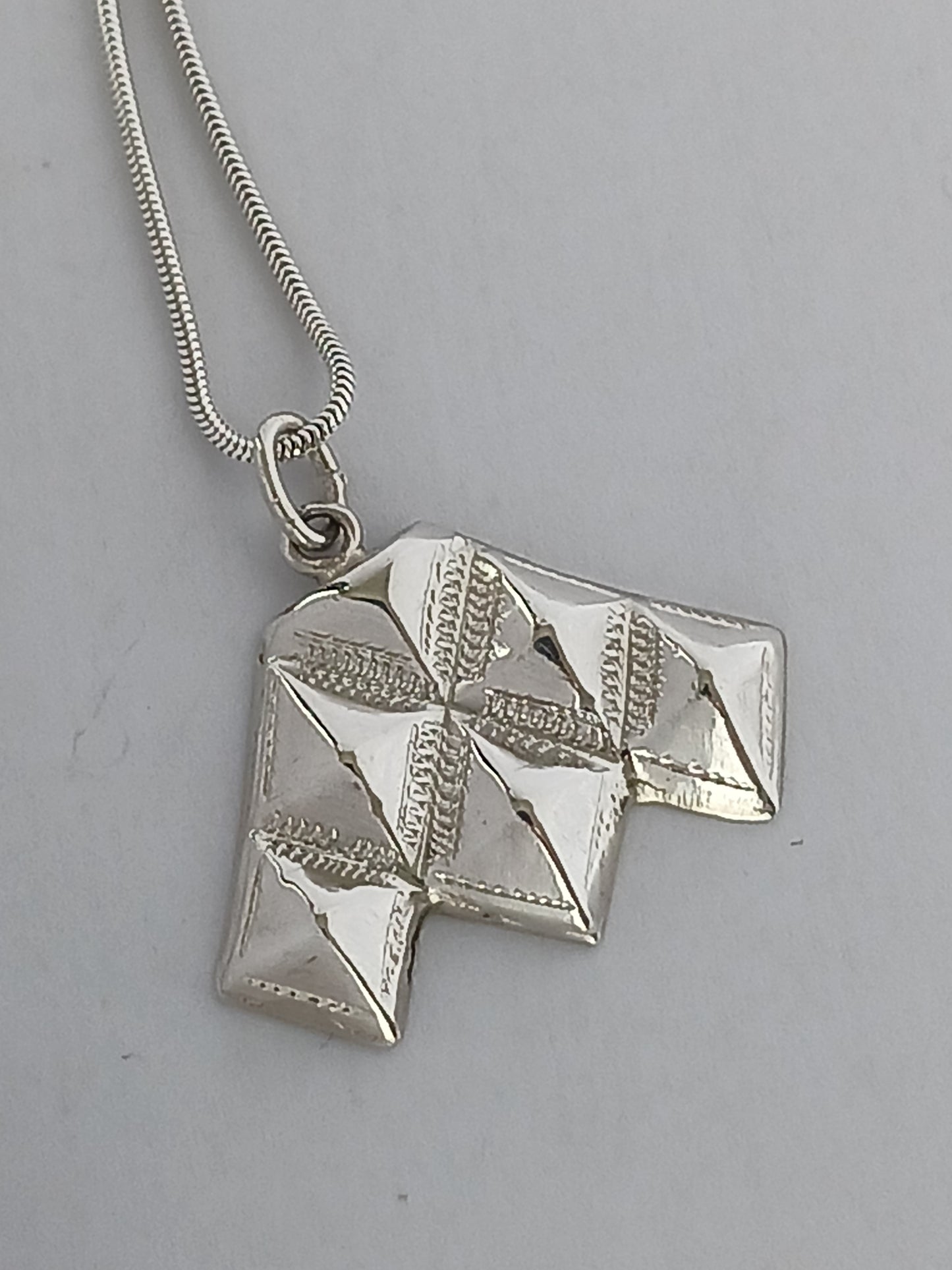 Pendentif d'inspiration touarègue