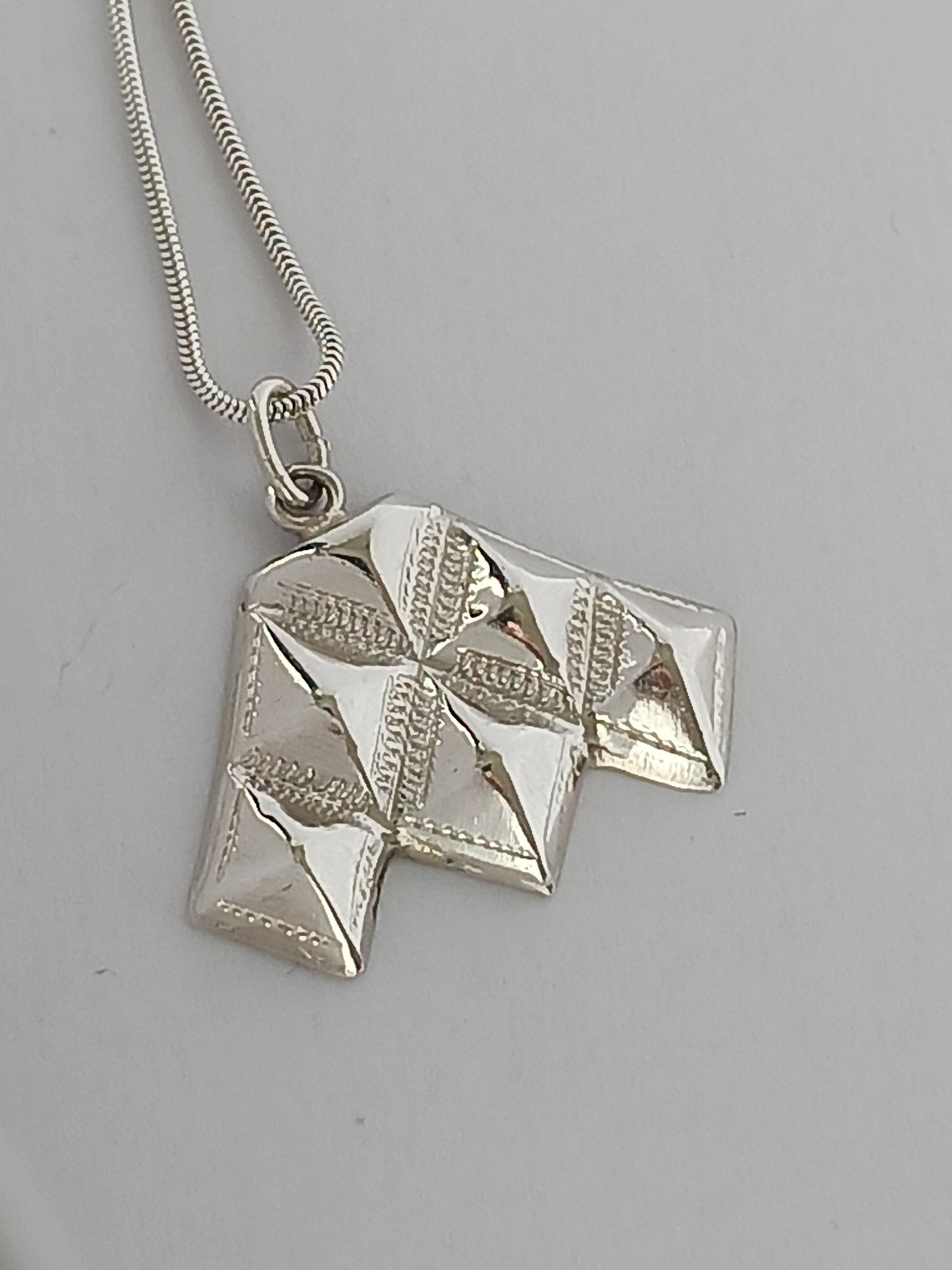 Pendentif d'inspiration touarègue
