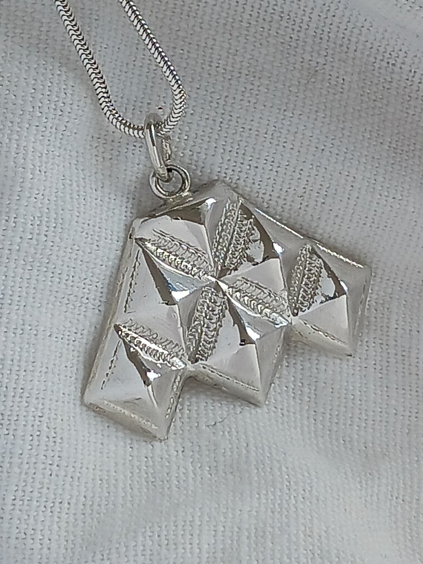 Pendentif d'inspiration touarègue