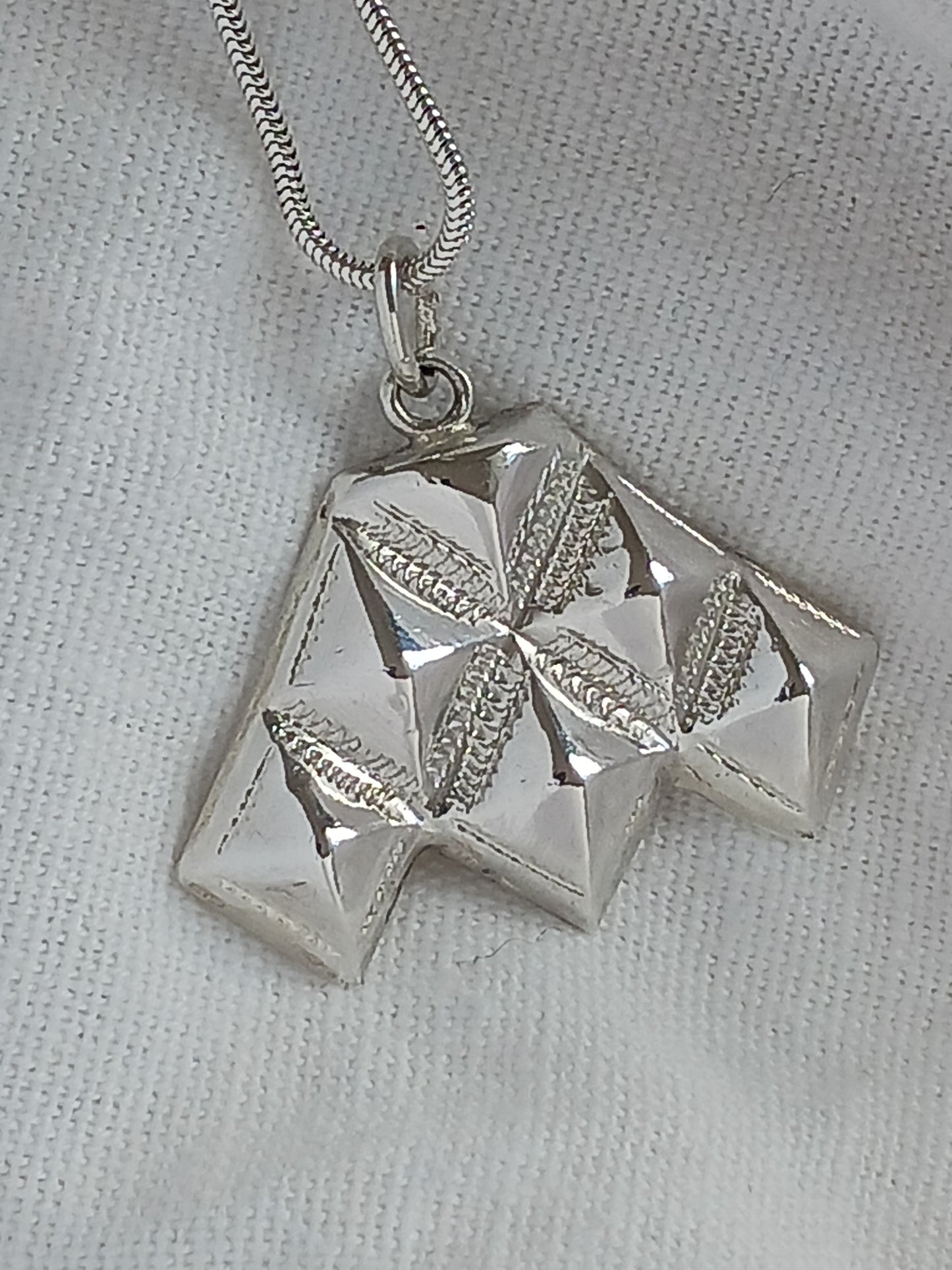 Pendentif d'inspiration touarègue