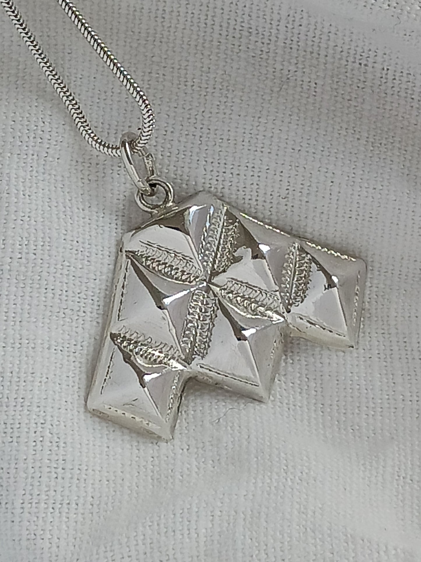 Pendentif d'inspiration touarègue