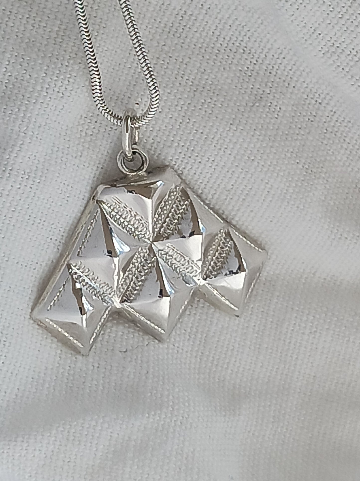 Pendentif d'inspiration touarègue