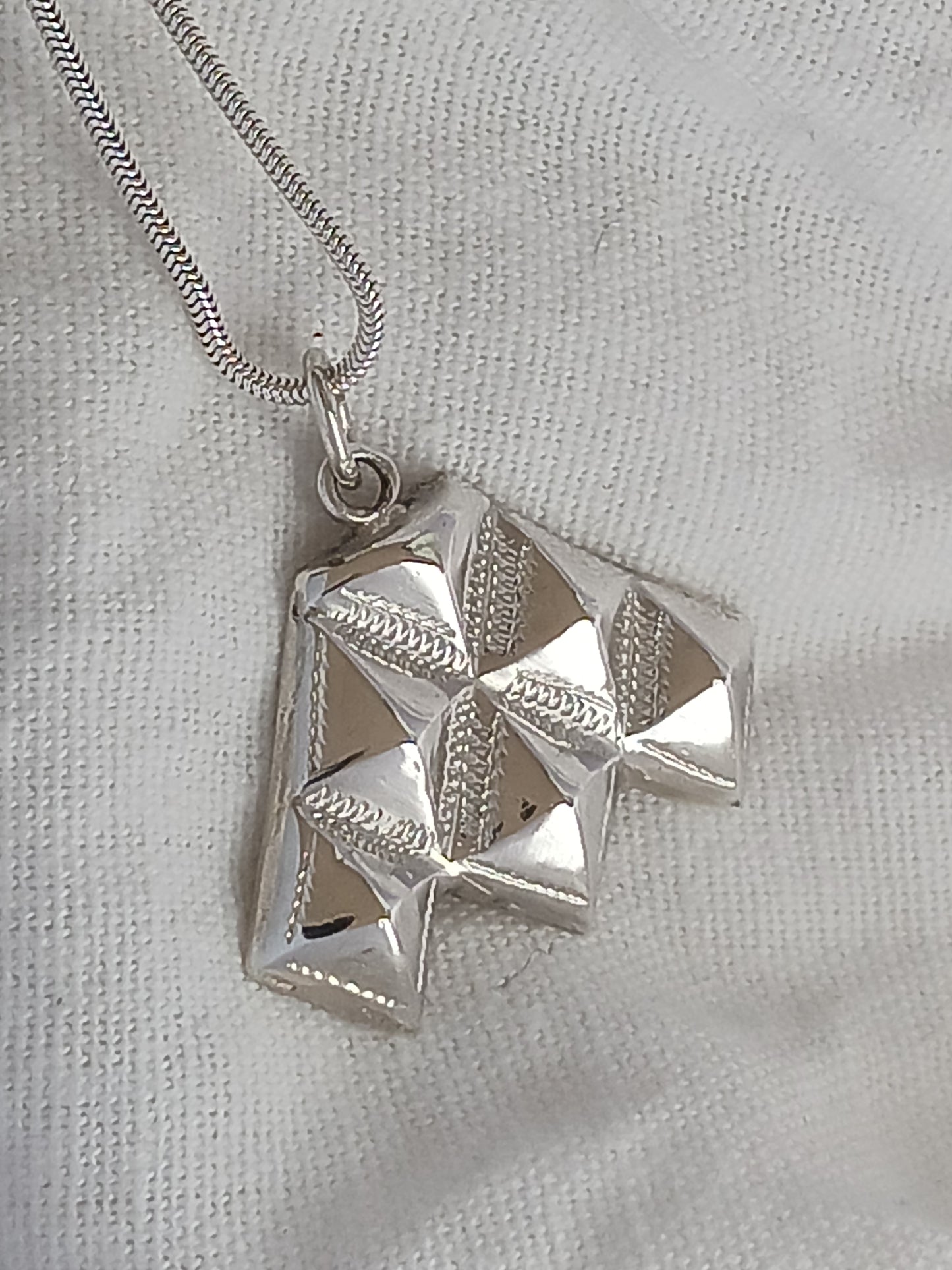 Pendentif d'inspiration touarègue