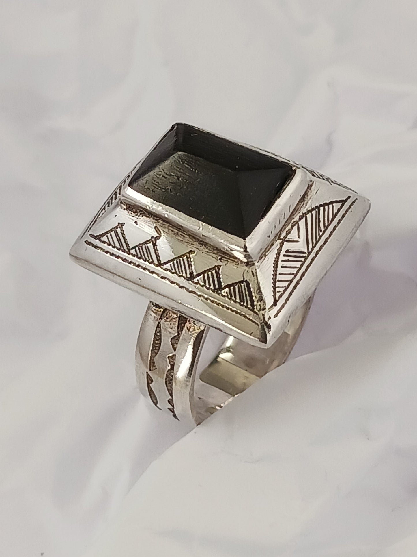 Bague touareg en argent massif
