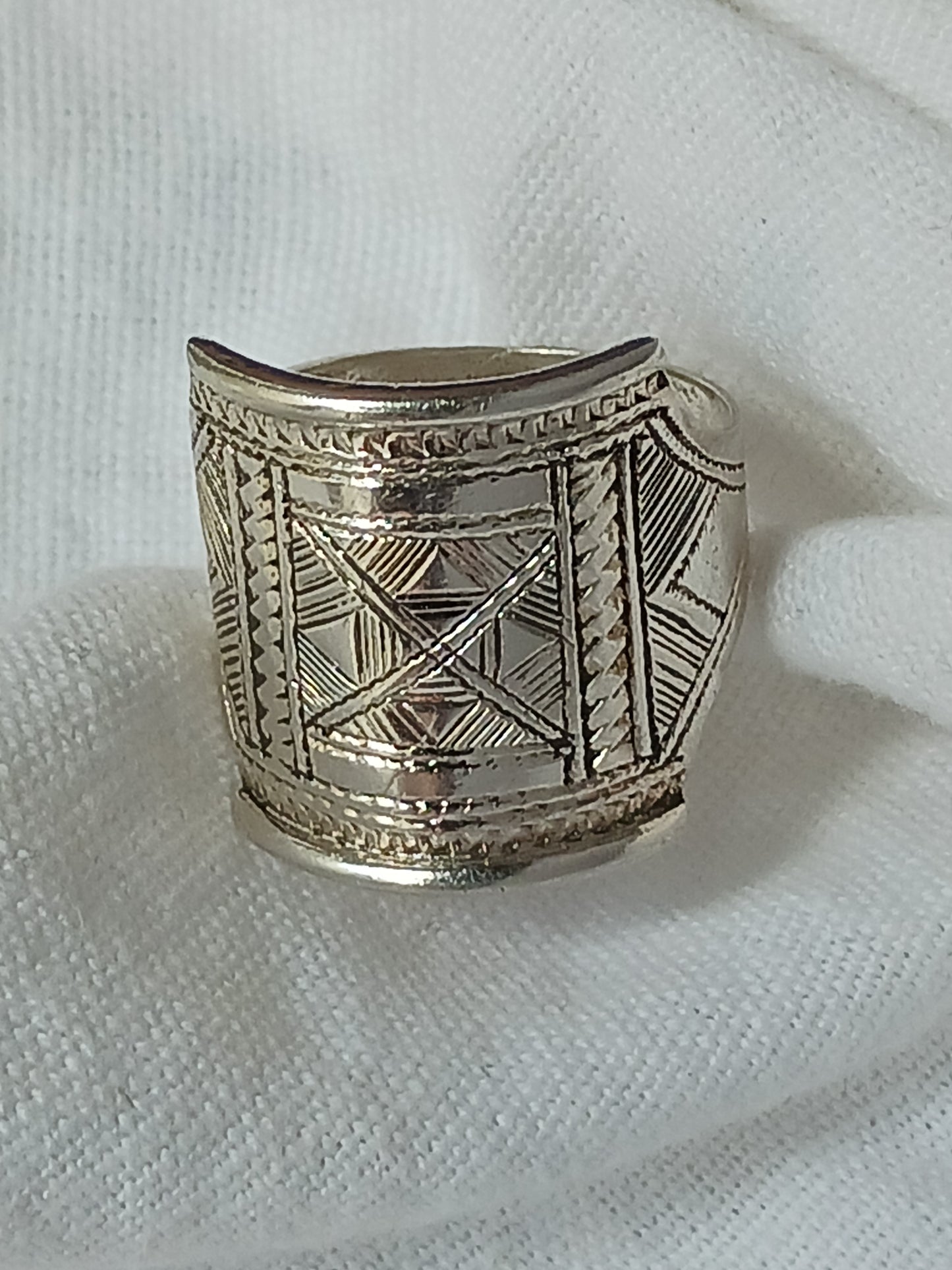 Bague touareg en argent massif