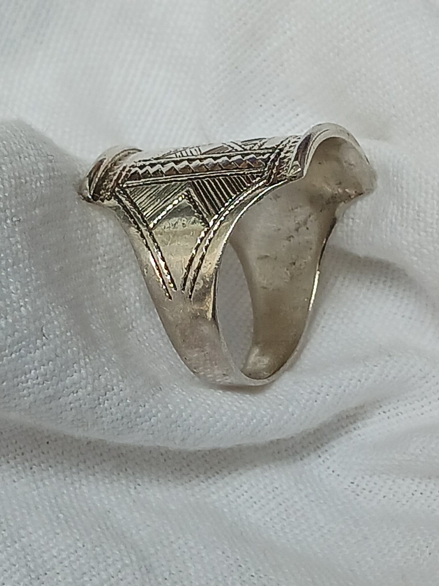 Bague touareg en argent massif