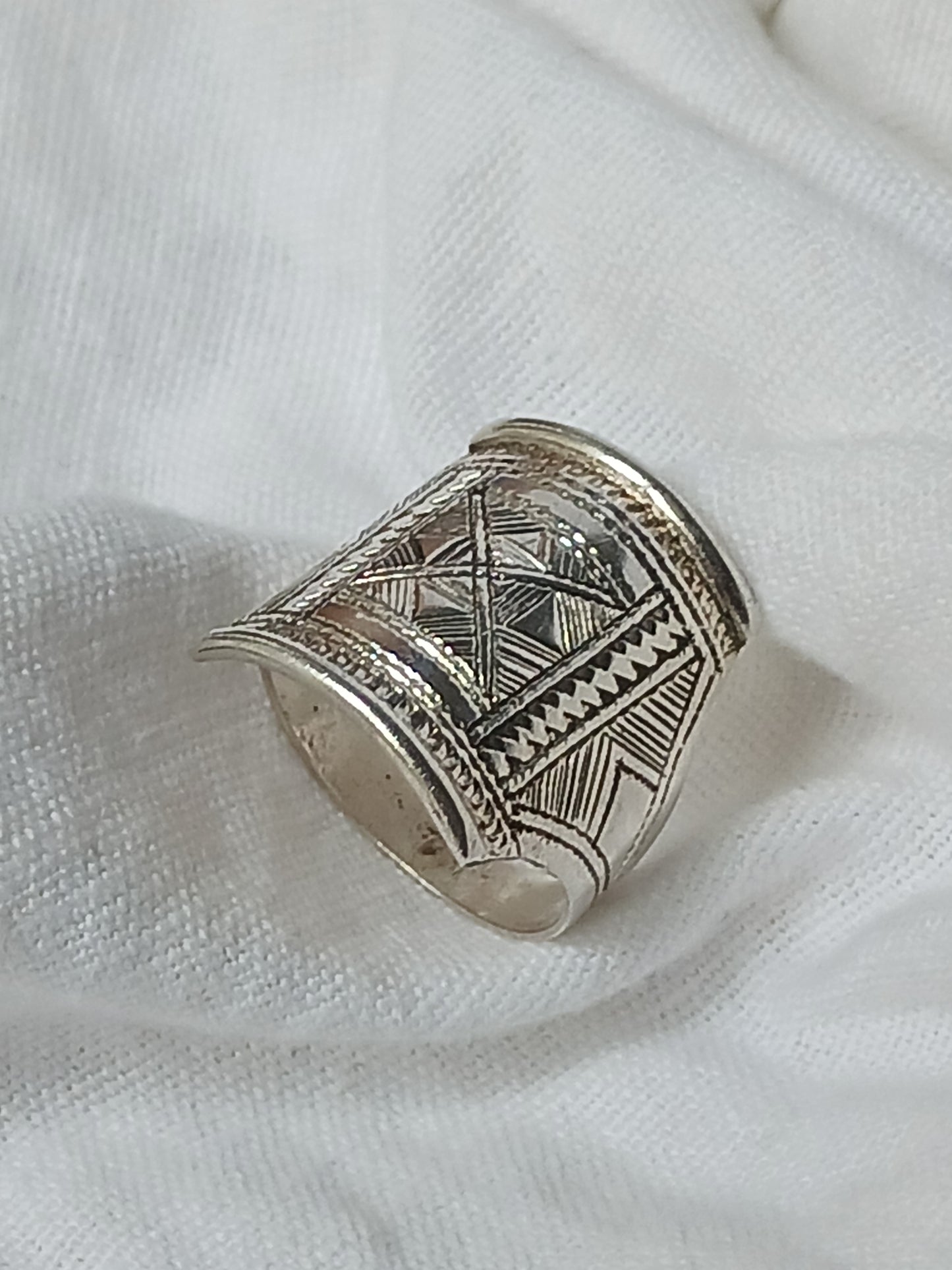Bague touareg en argent massif