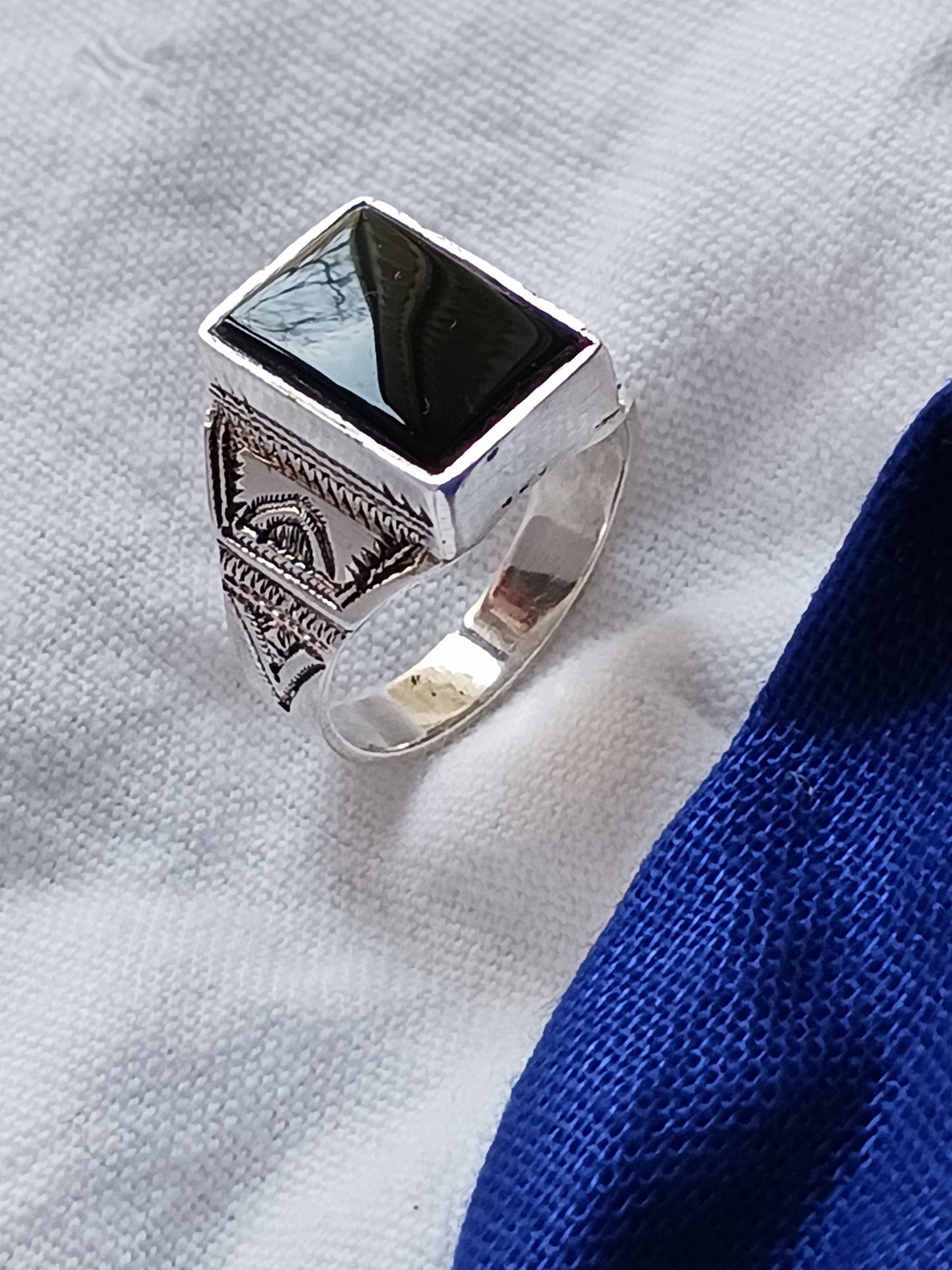 Bague touareg en argent massif