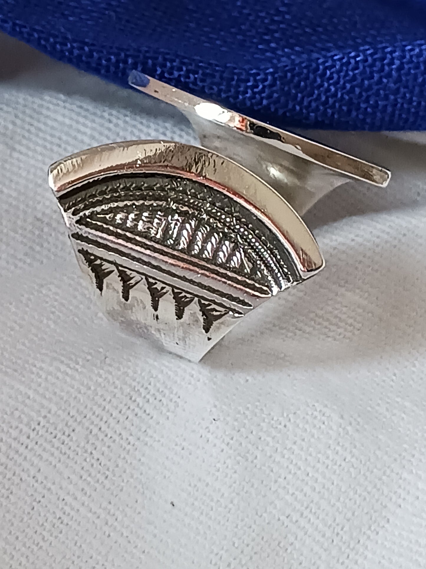 Bague touareg en argent massif