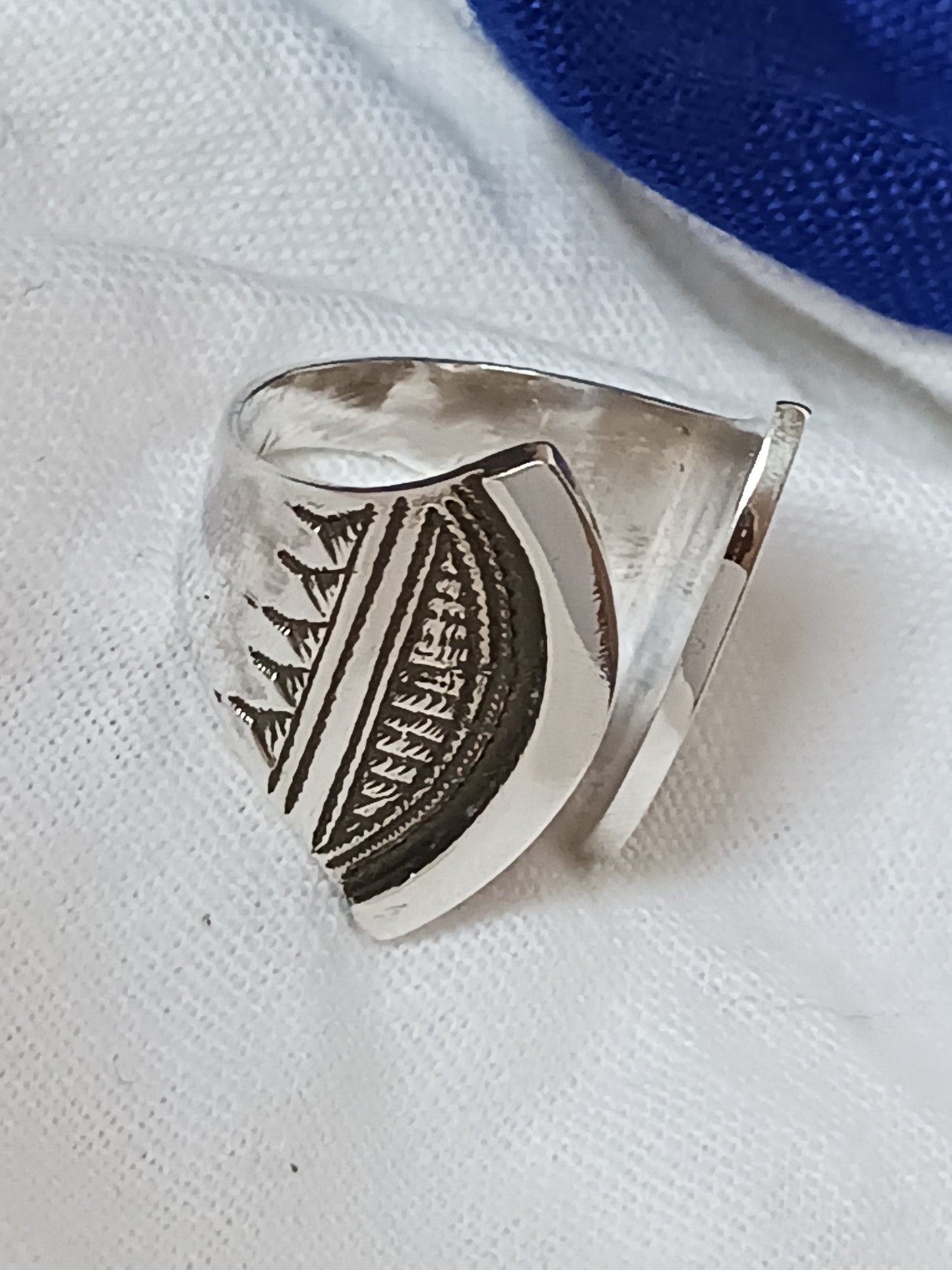 Bague touareg en argent massif