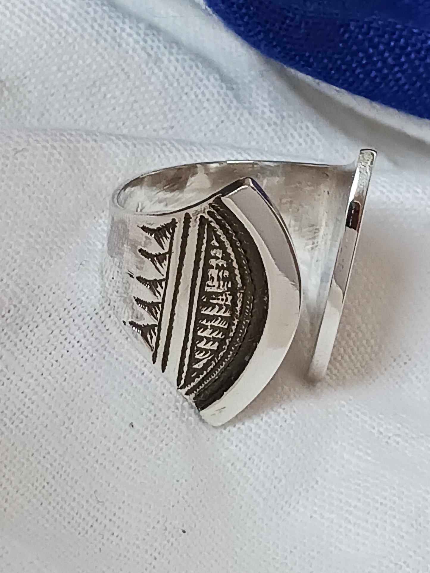 Bague touareg en argent massif
