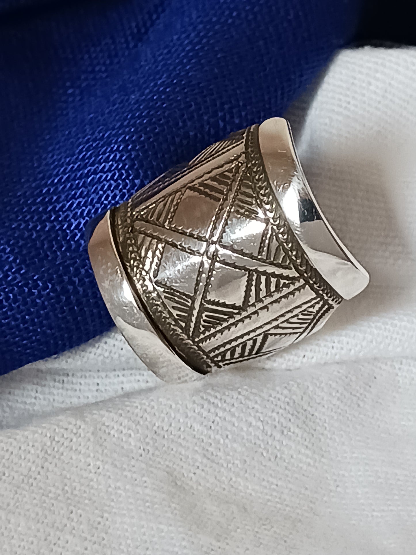 Bague touareg en argent massif