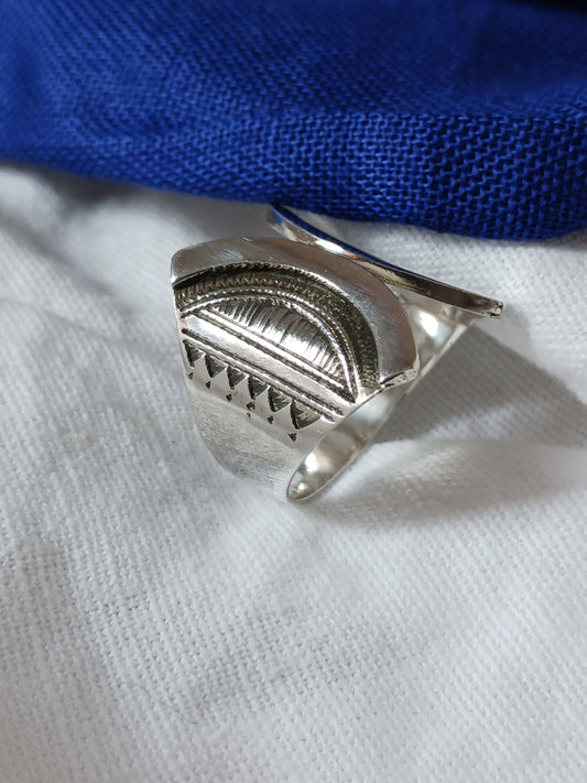 Bague touareg en argent massif