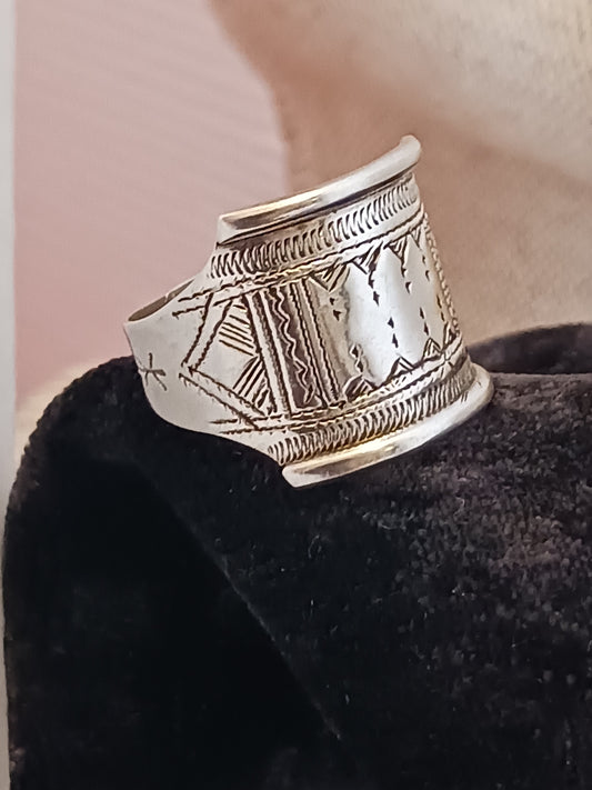 Bague touareg en argent massif