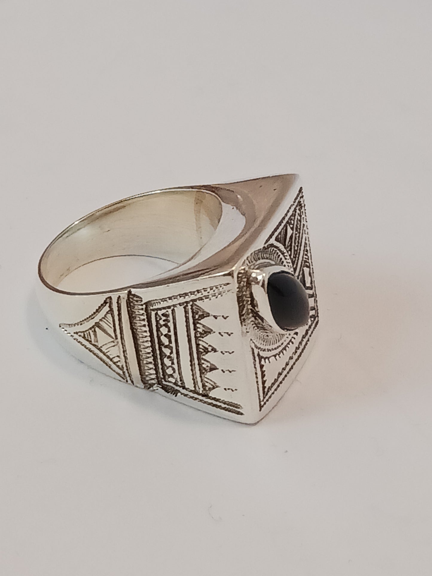 Bague touareg en argent massif