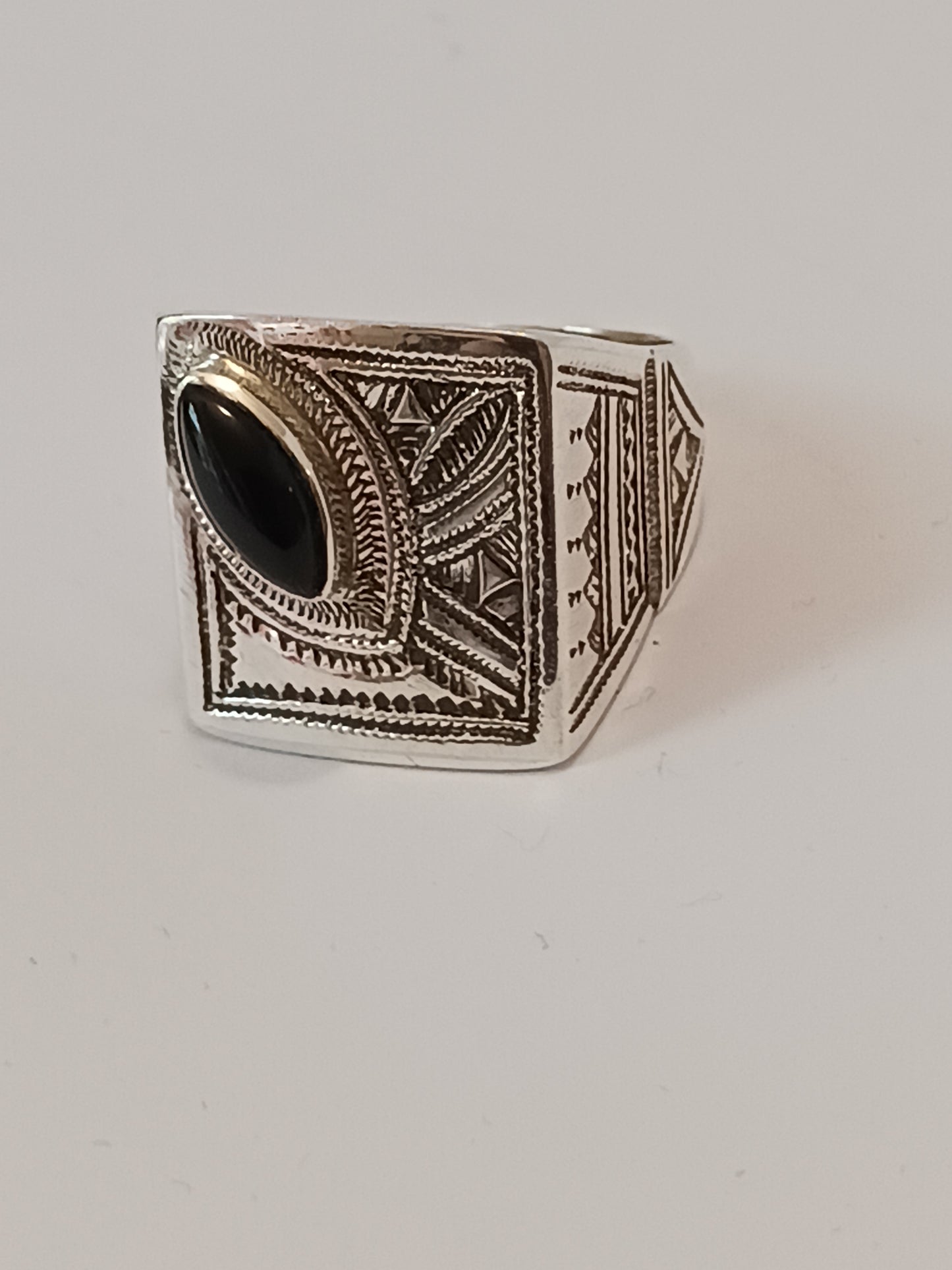 Bague touareg en argent massif