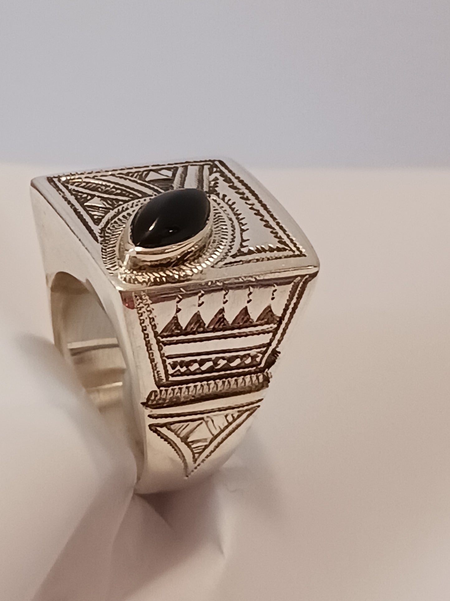 Bague touareg en argent massif