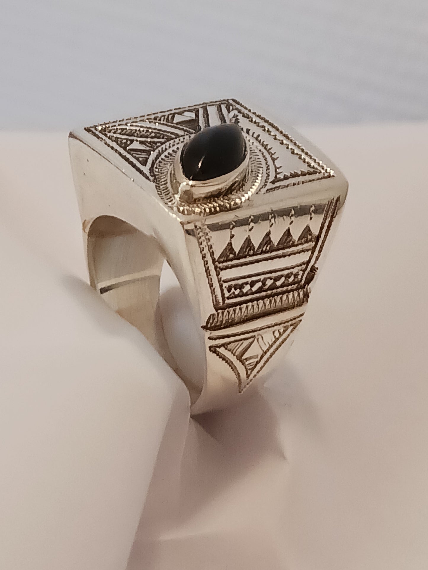 Bague touareg en argent massif