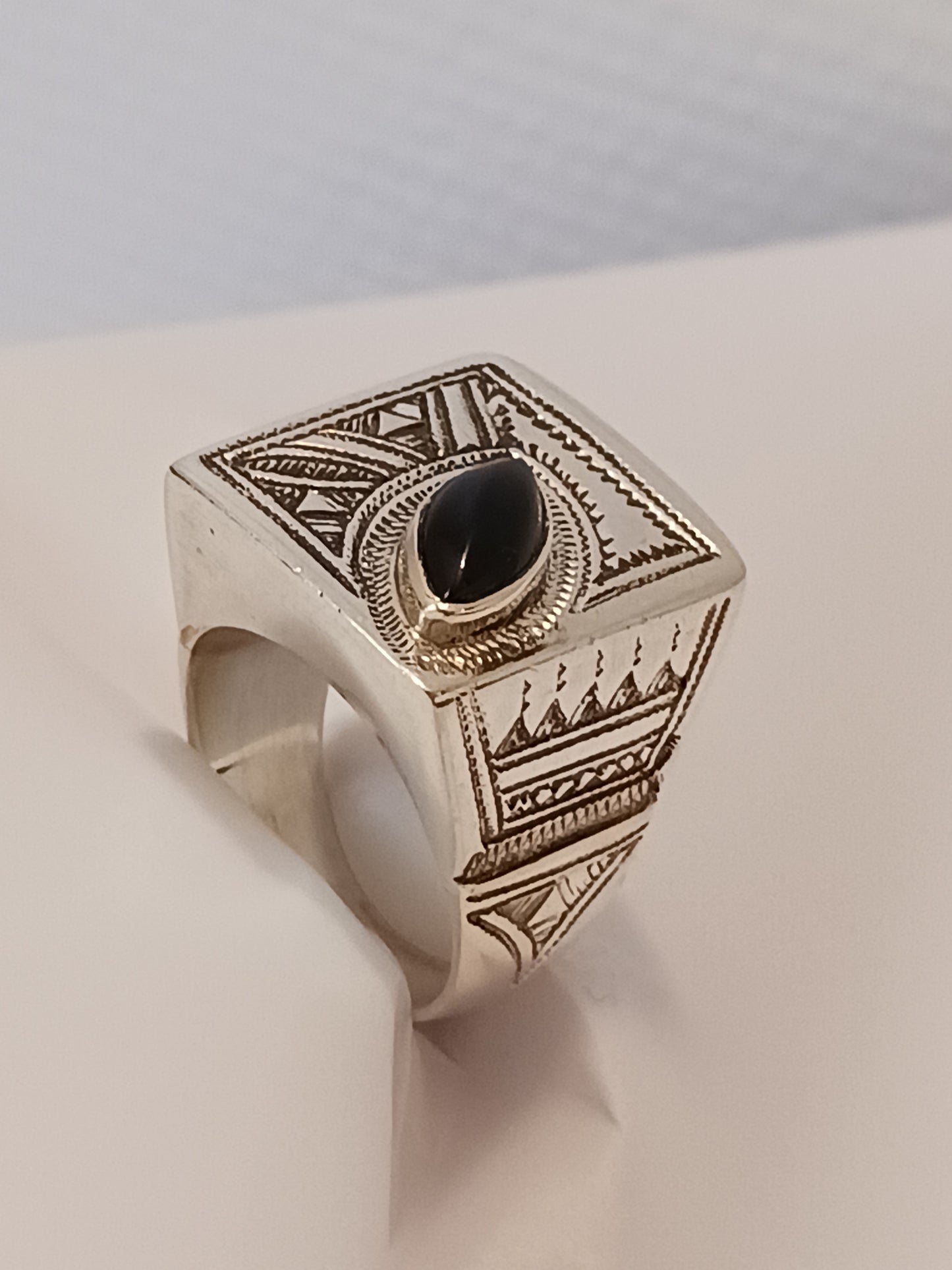 Bague touareg en argent massif