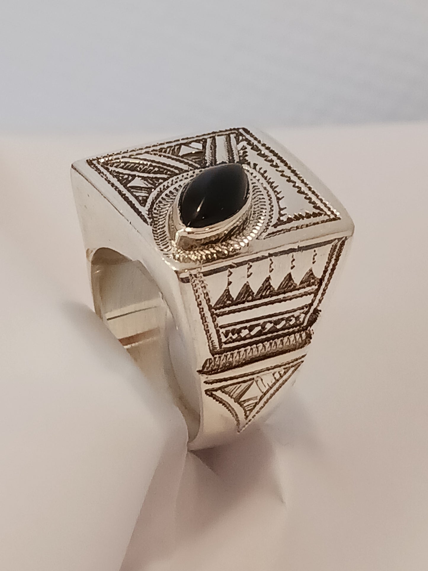 Bague touareg en argent massif