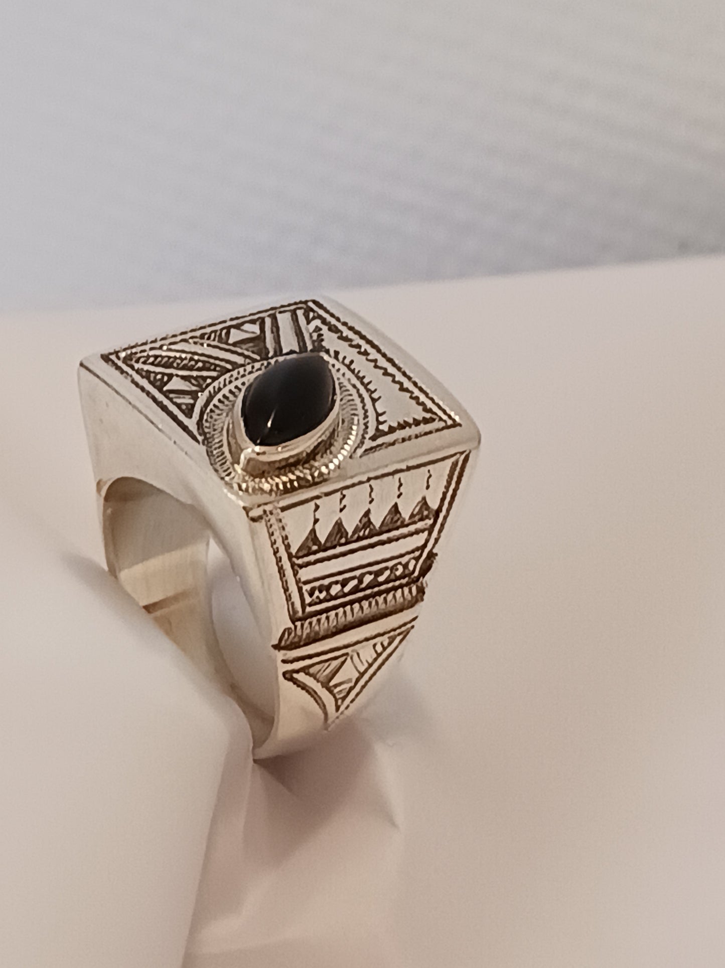 Bague touareg en argent massif