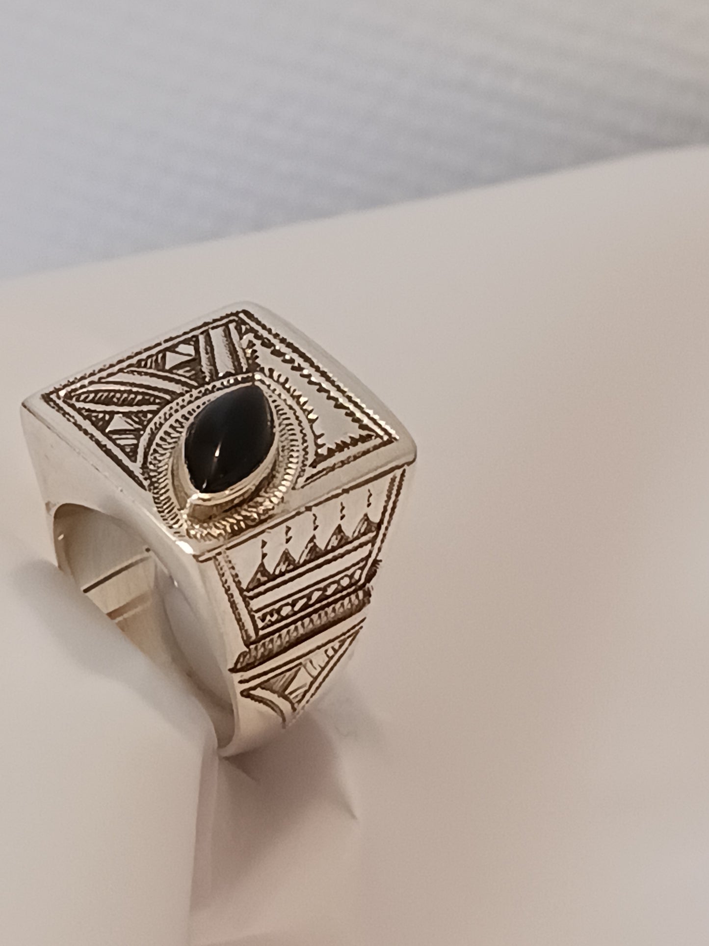 Bague touareg en argent massif