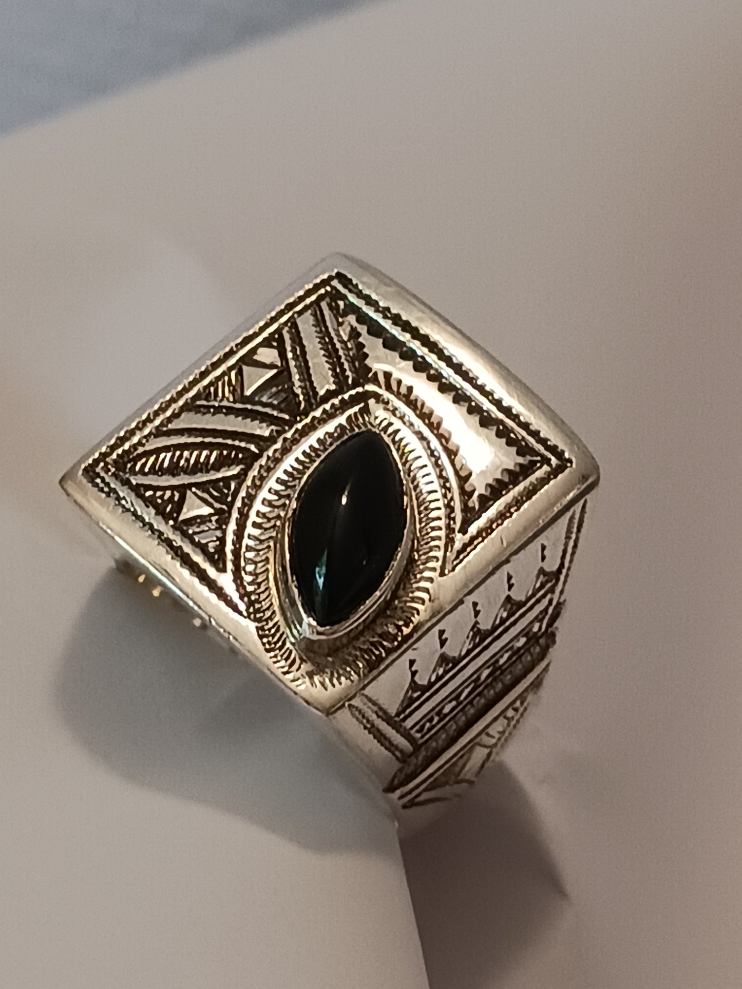 Bague touareg en argent massif