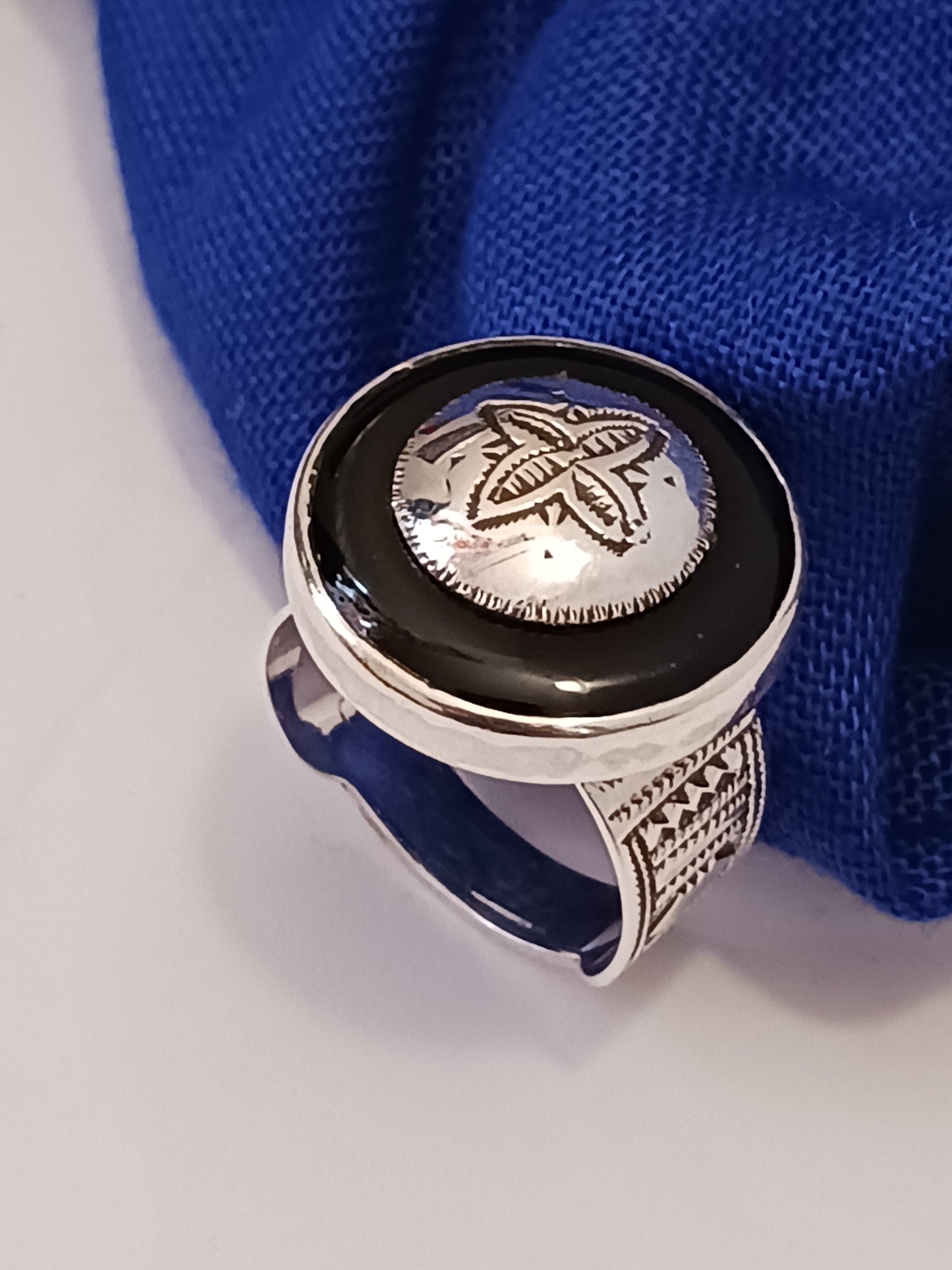 Bague touareg en argent massif