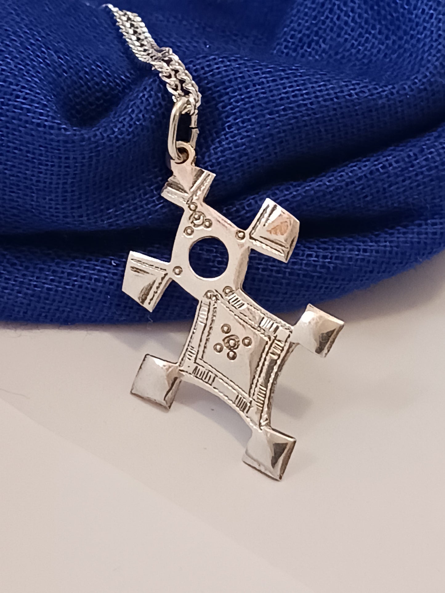 Collier Croix touareg en argent massif