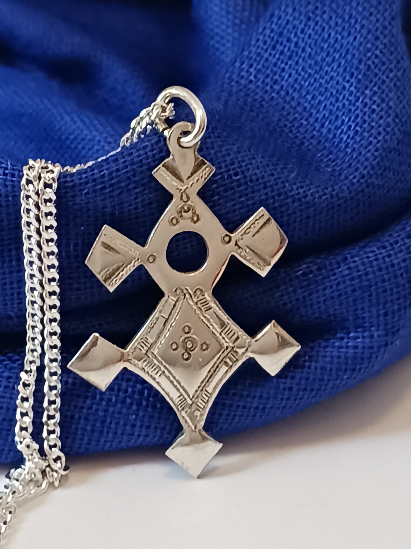 Collier Croix touareg en argent massif