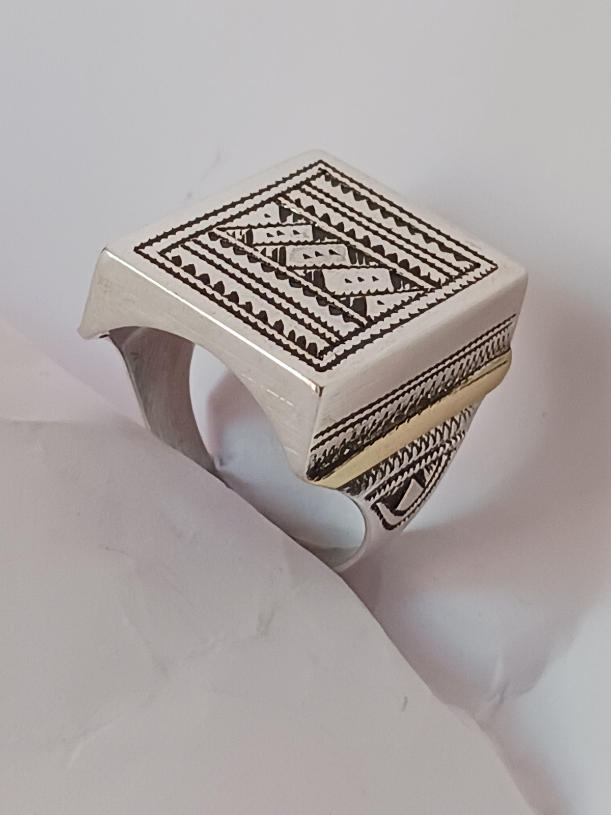 Bague touareg en argent massif